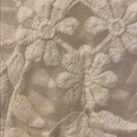 Express Embroidered Top - Picture 3 of 6